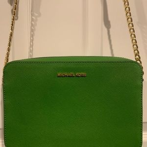 Green Michael Kors Jet set crossbody bag